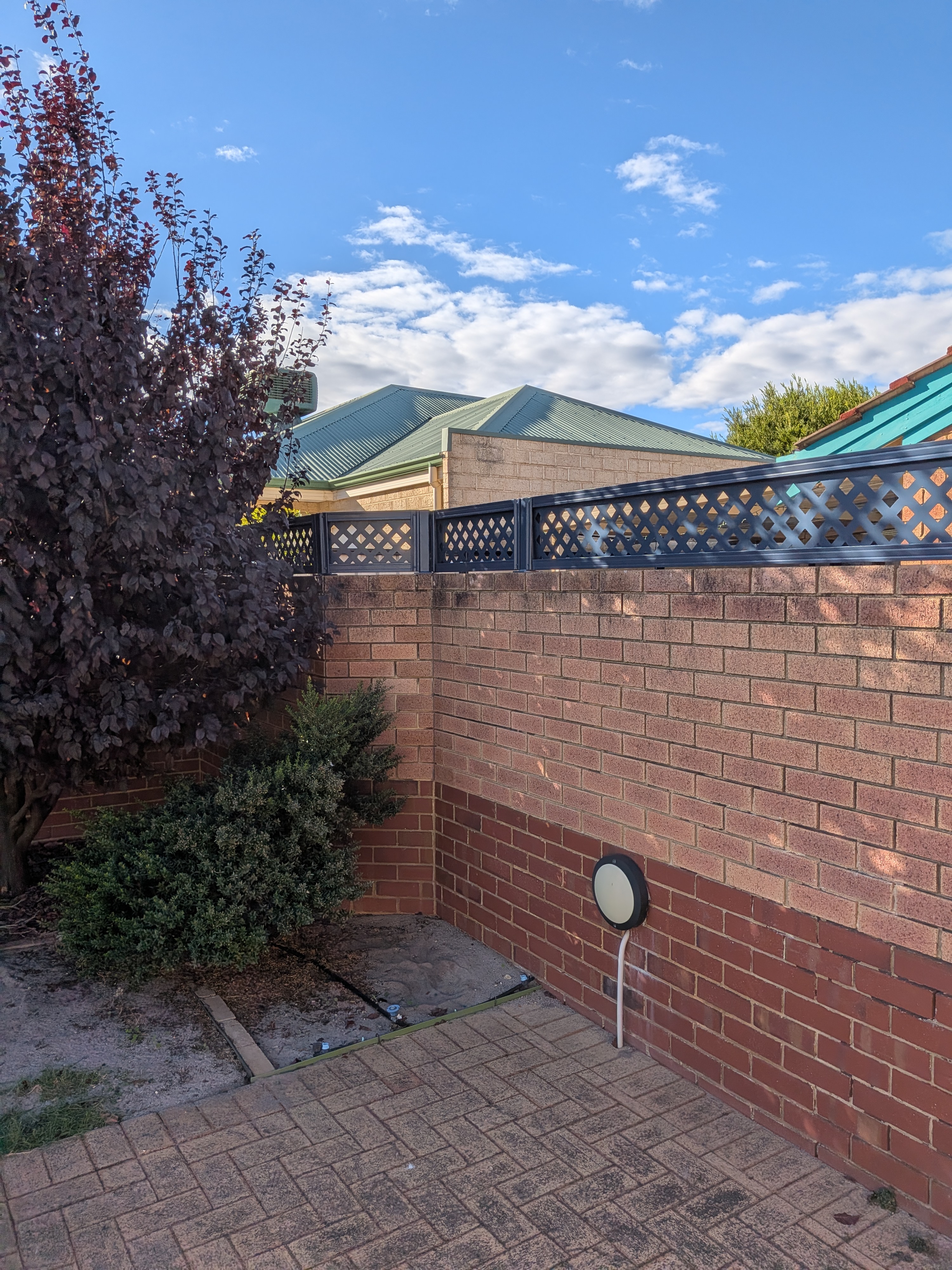 Blue Ocean diamond lattice fencing photo 3