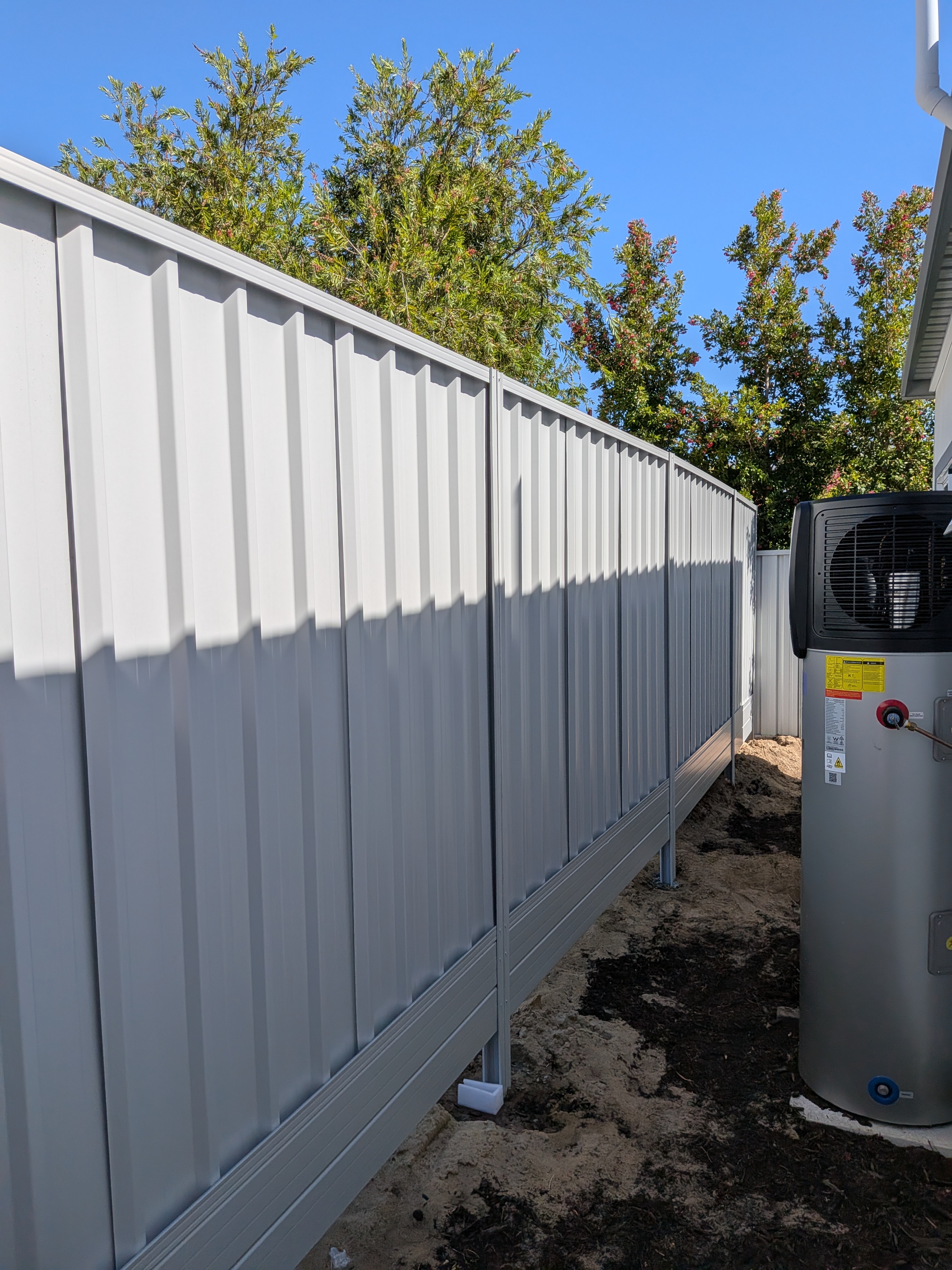 Shale Grey Colorbond fence installation photo 4